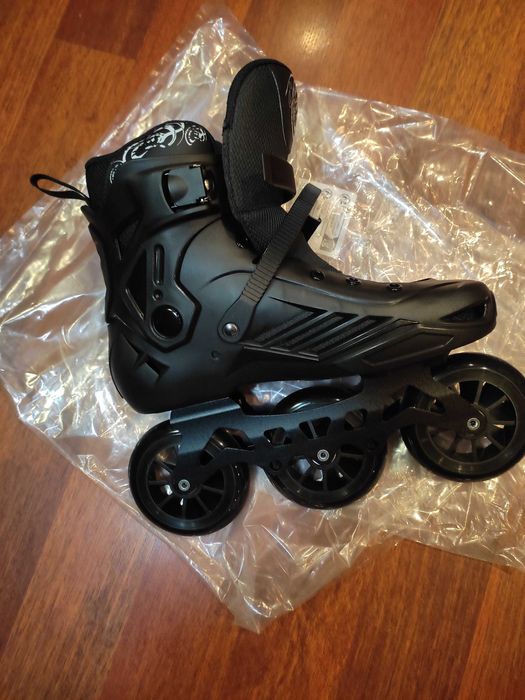 Ролики  отличного качества для мужчин. Размер 45-46, 42,43.