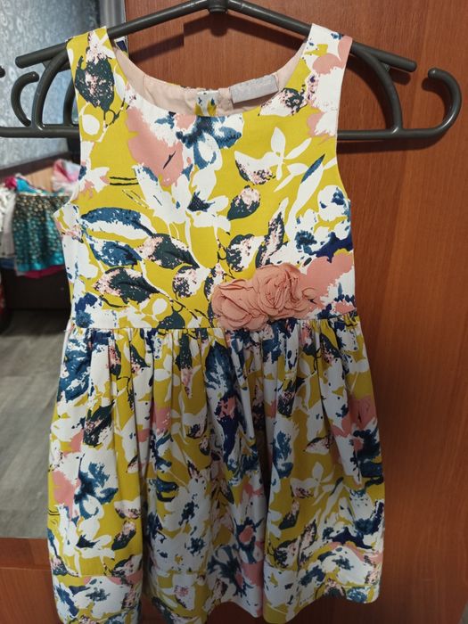 Одежда ,платья для девочки