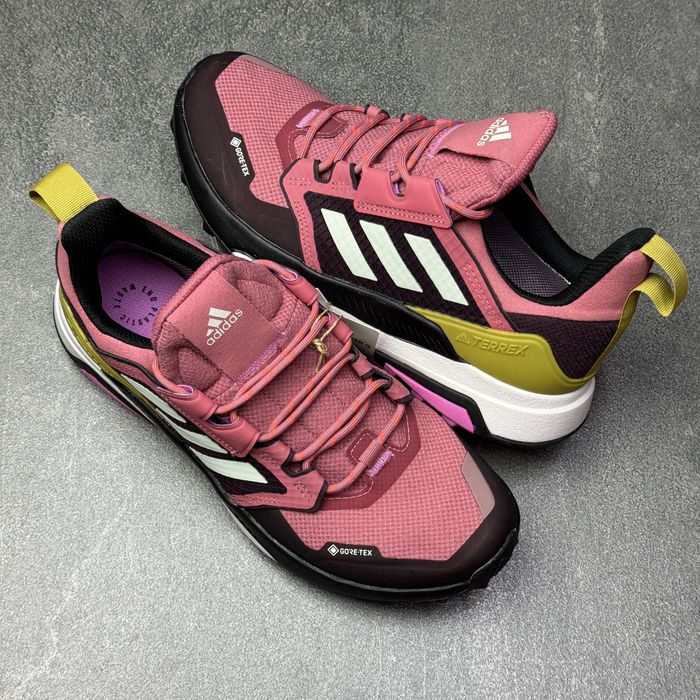 АКЦІЯ!!38/39/40р.ОРИГІНАЛ НеПРОМОКАЮТЬ кросівки Adidas GW1466 gore tex