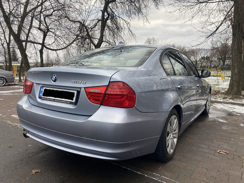 Продам BMW 318D E90