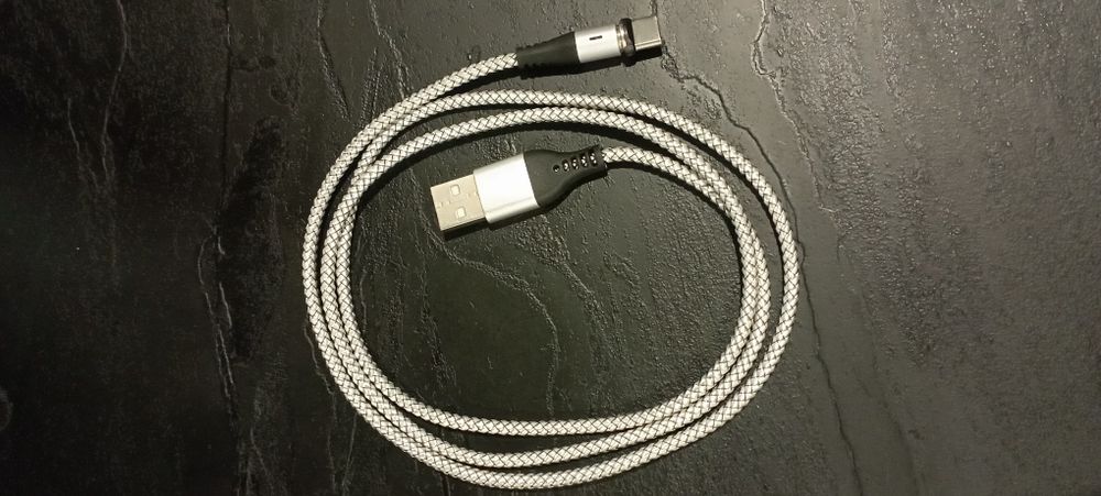 Kabel USB C magnetyczny