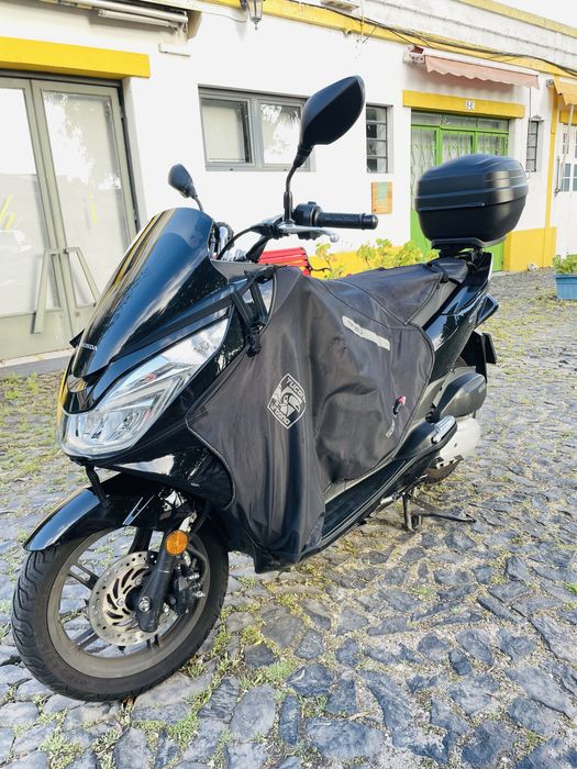 PCX 125 de 2017 de garagem