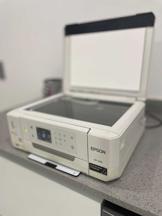 Impressora EPSON XP-645 WI-FI.