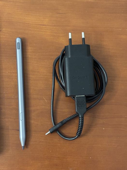 Lenovo Tab P12 c/ capa, caneta e carregador