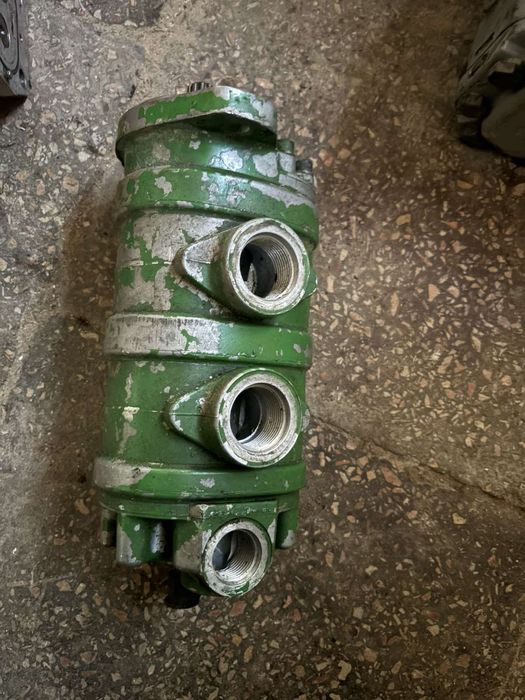 Гидравлика гидромотор гидронасос ремонт John Deere Class Case Krone