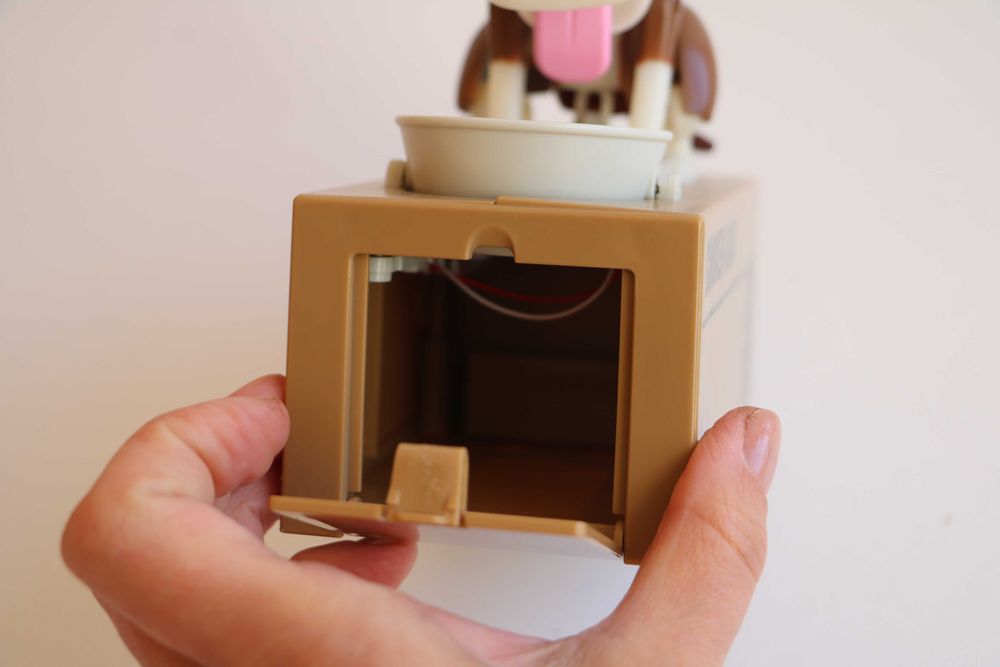 Интерактивная Копилка собака Choken-Bako поедает монеты