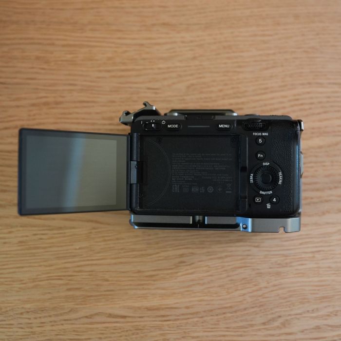 Sony FX3 com cage e XLR Top Handle