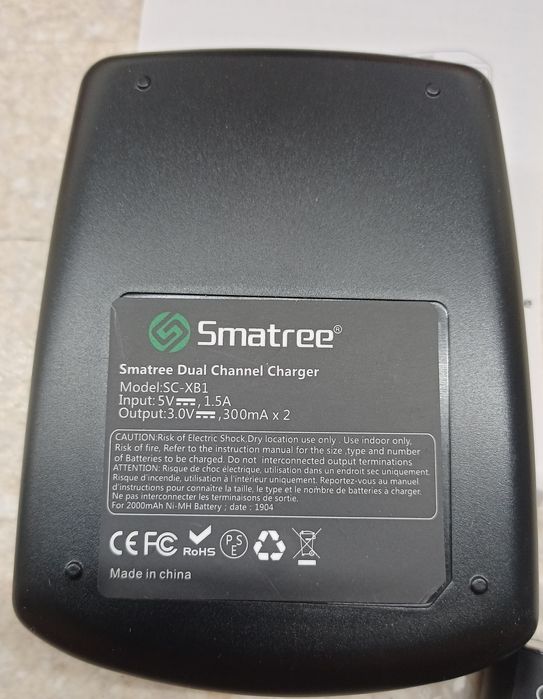 Набор перезаряжаемых аккумуляторов Smatree для контроллеров Xbox One /