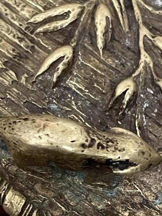 Антикварна бронзова попельничка