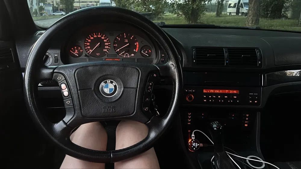 BMW 5 Series E39 Touring 525 TDS (універсал), 1997 рік
