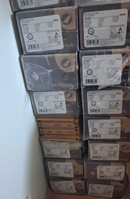 Deska barlinecka nowa jesion około 14,50 mkw.