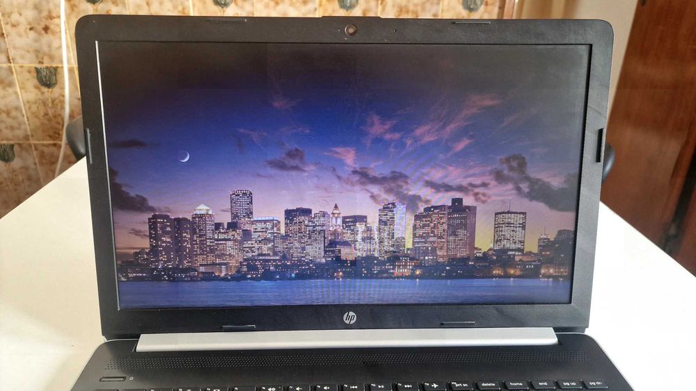 Vendo Portátil HP 15-da0052np