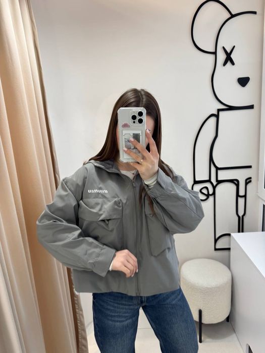 Вітровка Miu Miu