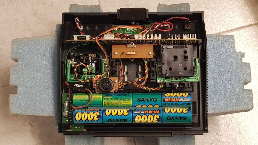 Aeromodelismo - Emissor FUTABA