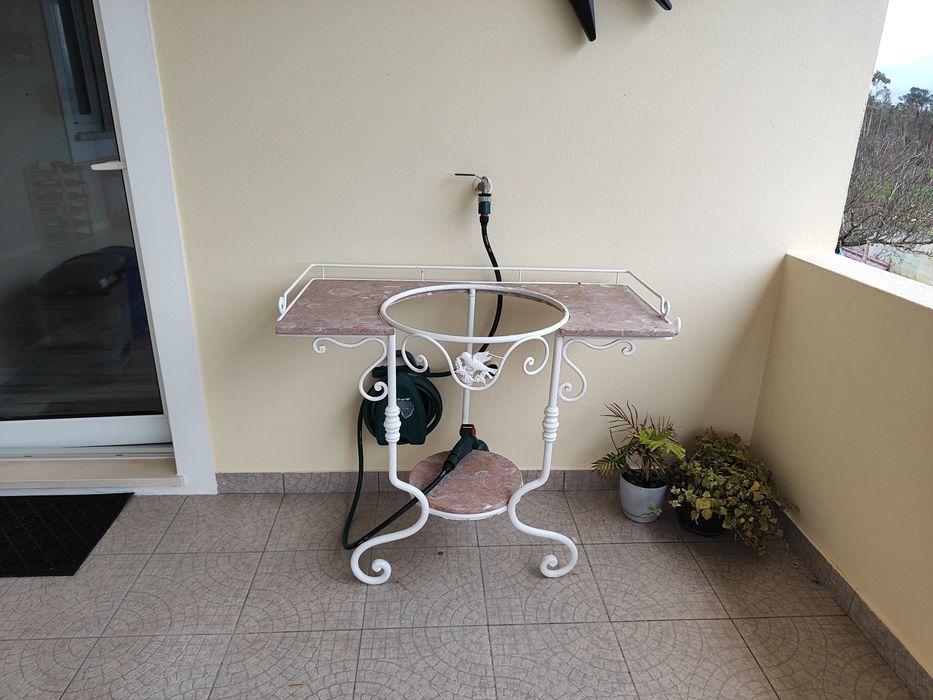 Mesa lavatório antigo