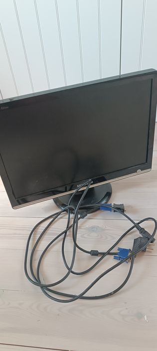Monitor 19 cali Samsung