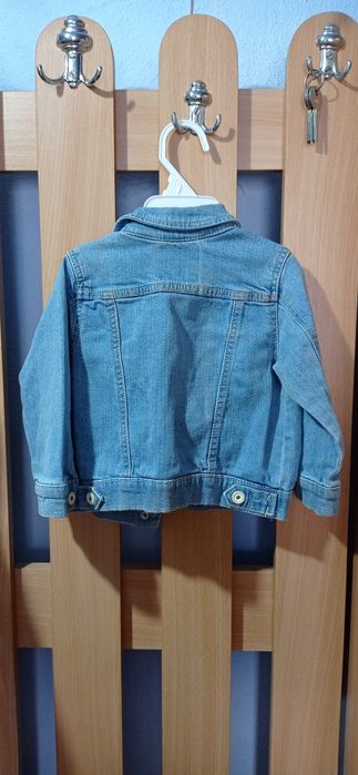 Джинсова куртка для дівчинки
