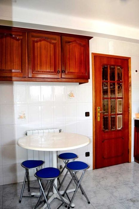 Quarto c/WC privativo e varanda em Celas - só disponível para 1mês (Maio)