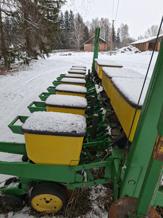 Продам сівалку джон дір7000