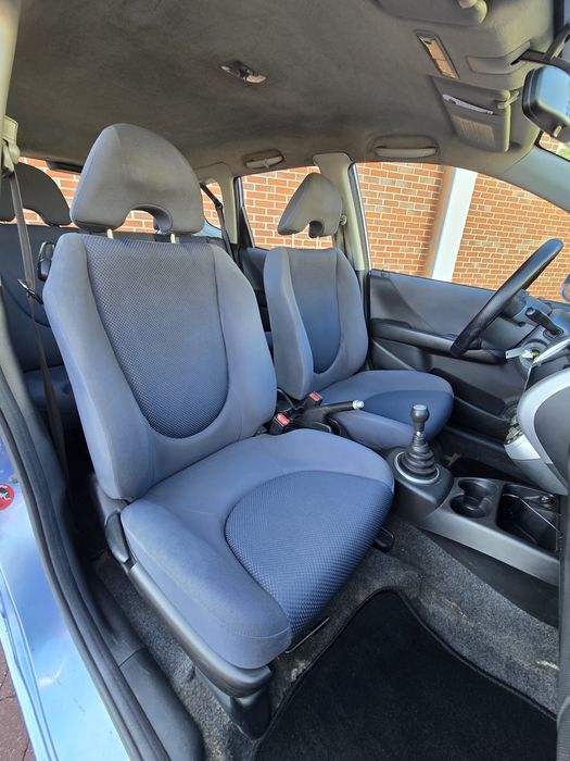 Honda Jazz 1.2 i-DSI 78cv |  AR CONDICIONADO