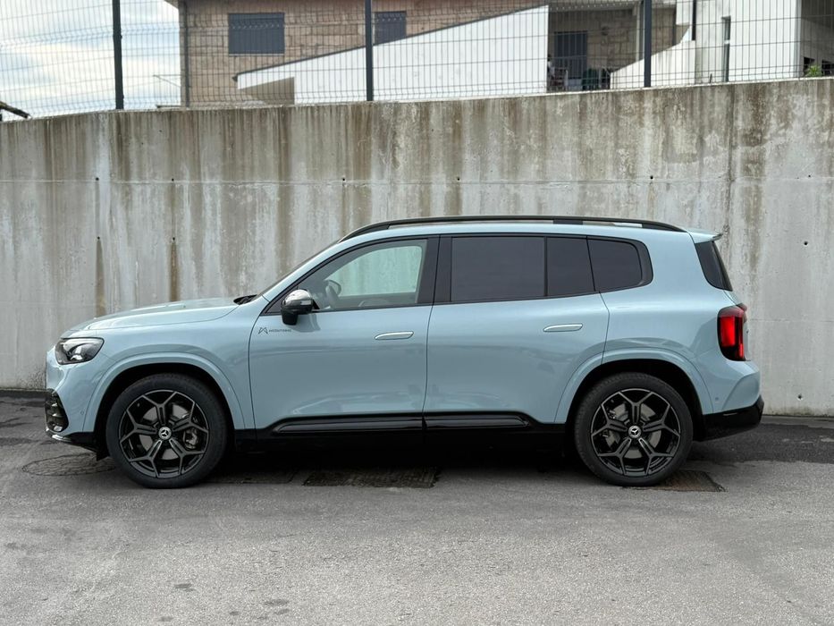 Mercedes-Benz GLB 250+