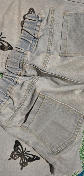 Spodnie jeansowe Shein w motylki roz. 146-152