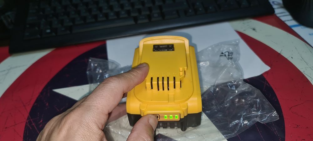 DeWalt XR 6A Battery64740616376961122