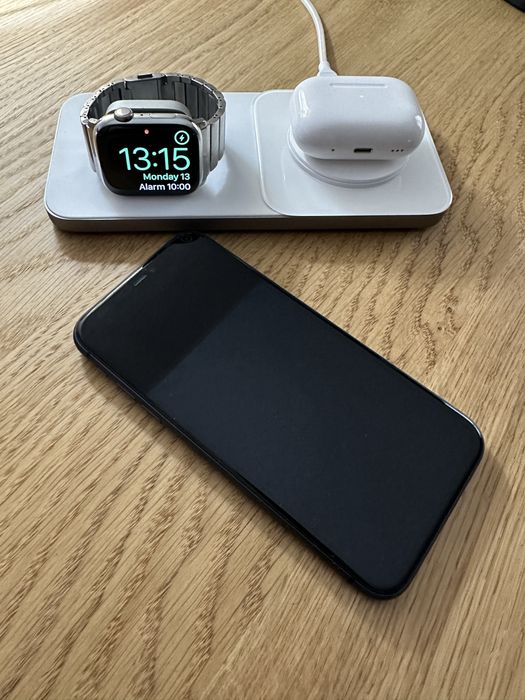 Apple Watch Series 7 45 mm Silver Stainless Steel LTE eSIM (MKJD3LL/A)