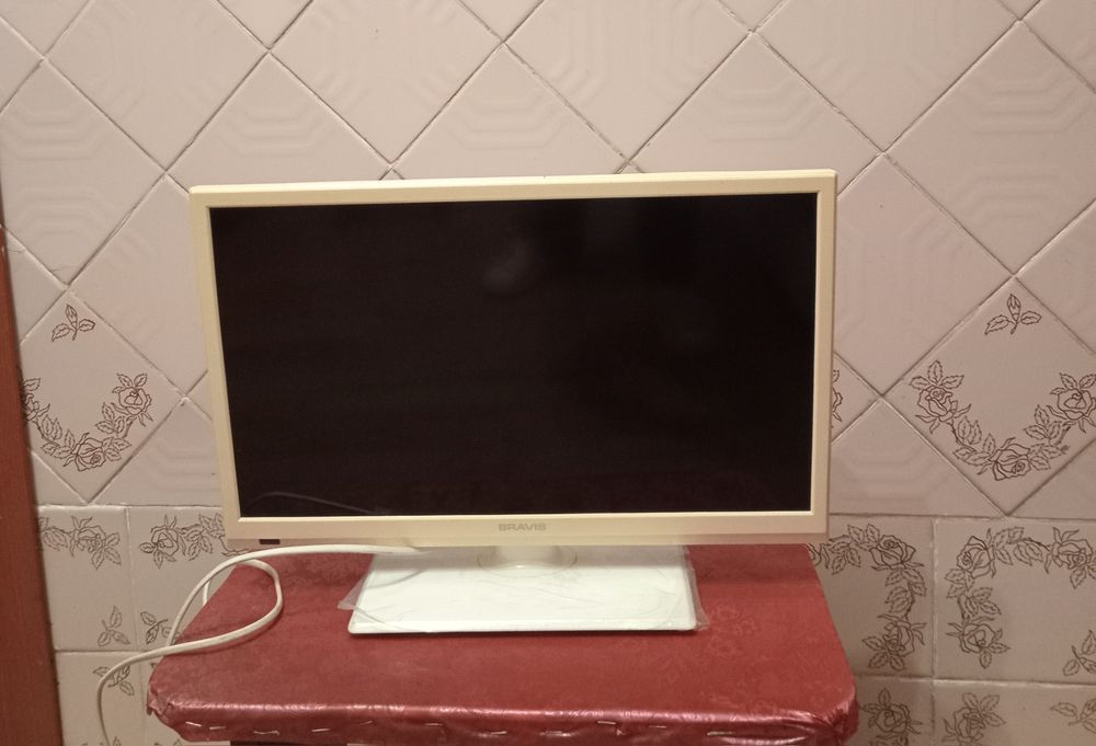 Телевізор BRAVIS