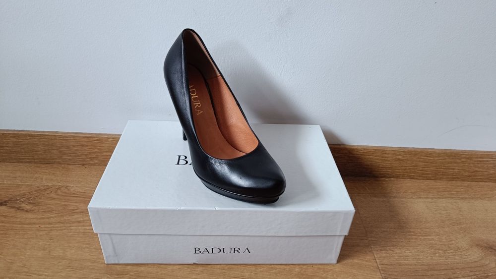Szpilki buty Badura