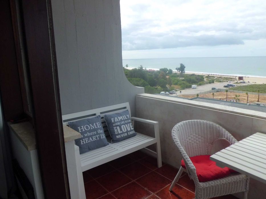 Alvor, To, na praia de Alvor, vista Sul de mar,  de 14 junho a 04 Julho