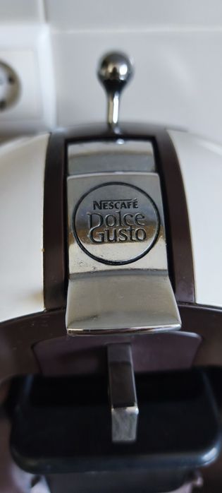 Máquina café Nescafé Doce Gusto
