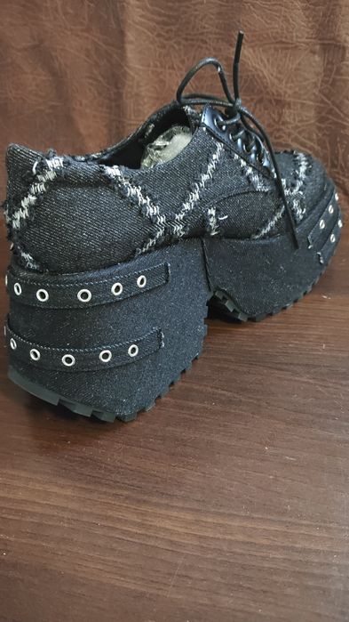 Ботинки, кеди на високій платформі 40р