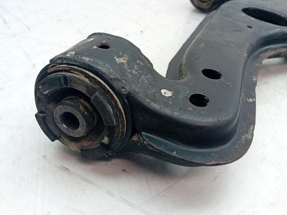 Braço de suspensão frente direito OPEL Vectra B Caravan (31_)