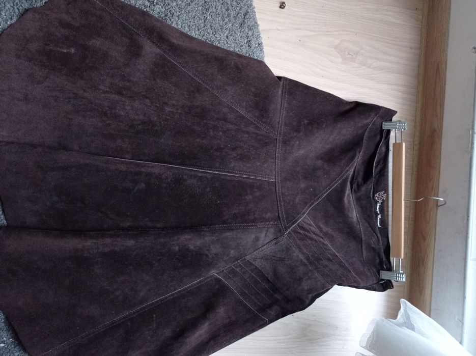 Spódnica skórzana na podszewce. Ciepła.