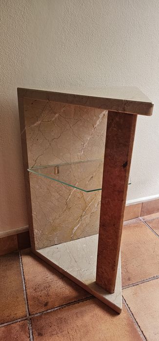 2 mesas de Cabeceira em mármore