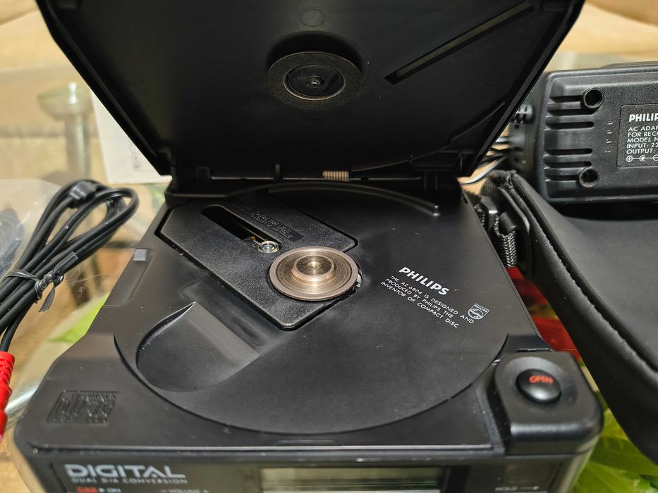 CD плеер Philips AZ 6804 made in Austria/Дефект/