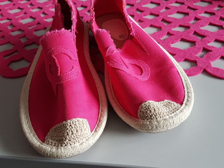 Espadryle jak nowe amarantowe, r. 38