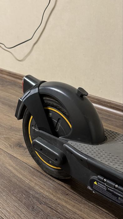 Ninebot MAX G30 300 КМ ПРОБІГУ