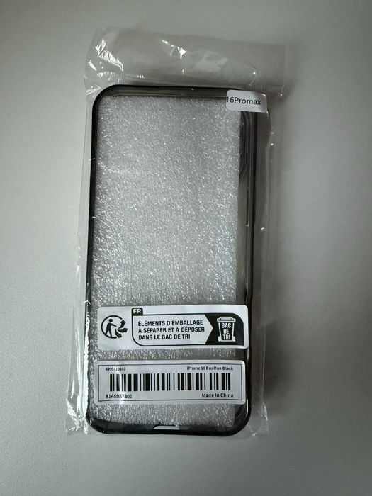 Чохол на телефон iPhone 16 Pro Max