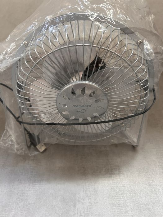 Ventoinha portatil nova