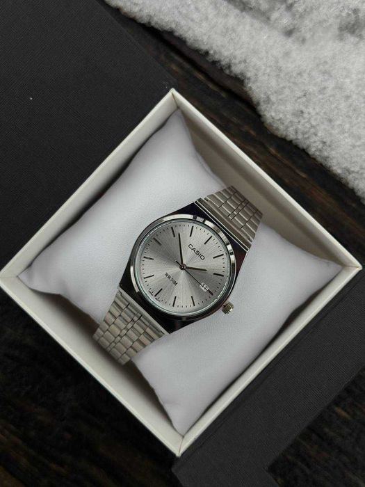 Класичний Casio сталевий годинник