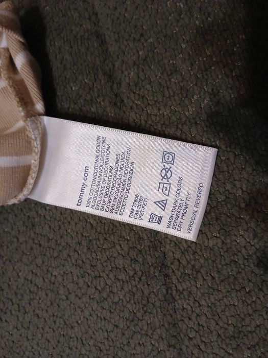 Bluzka Tommy Hilfiger. 100% bawełna.