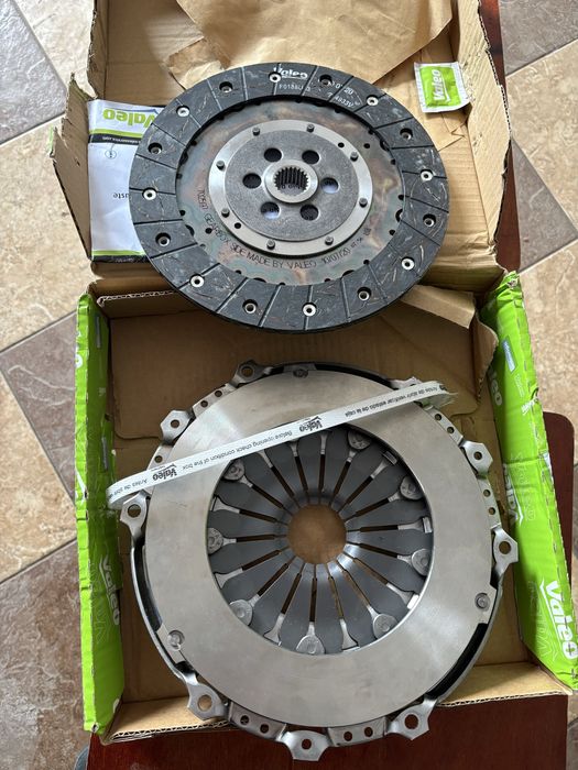 Valeo 828563 Комплект зчеплення, вижимний Sachs 3182654191