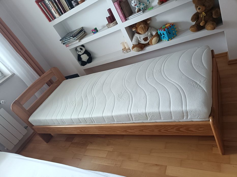 Łozko 90/200 z materacem