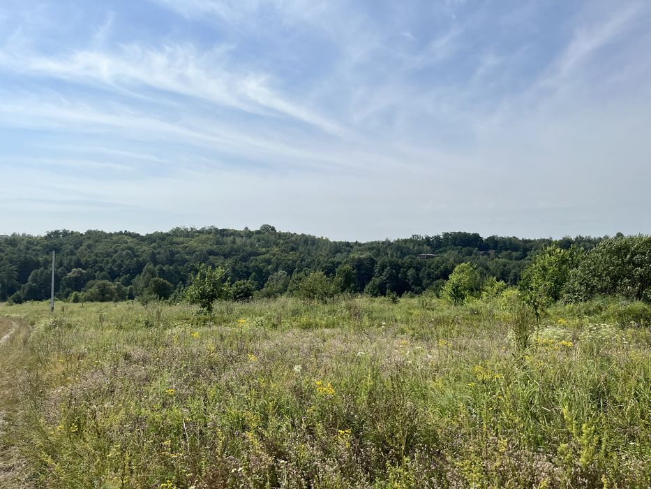 Видова ділянка з гарним краєвидом