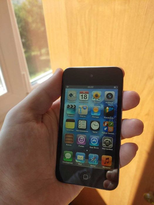 Ipod Touch 4 32Gb бывший в употреблении.  Хорошее состояние.