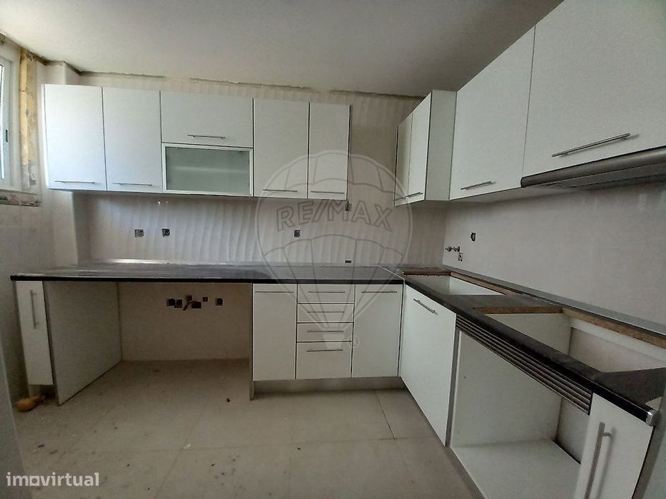 Apartamento T4 para venda