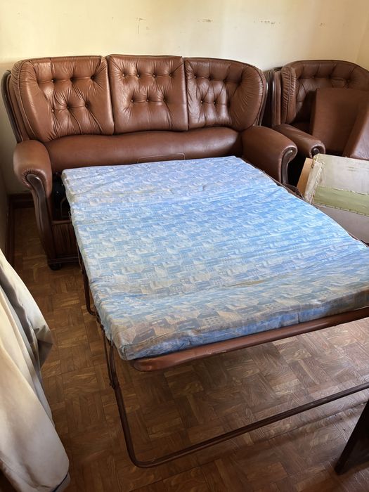 Sofas Antigos (conjunto sofa cama de 2 lugares + Sofa 1 lugar)