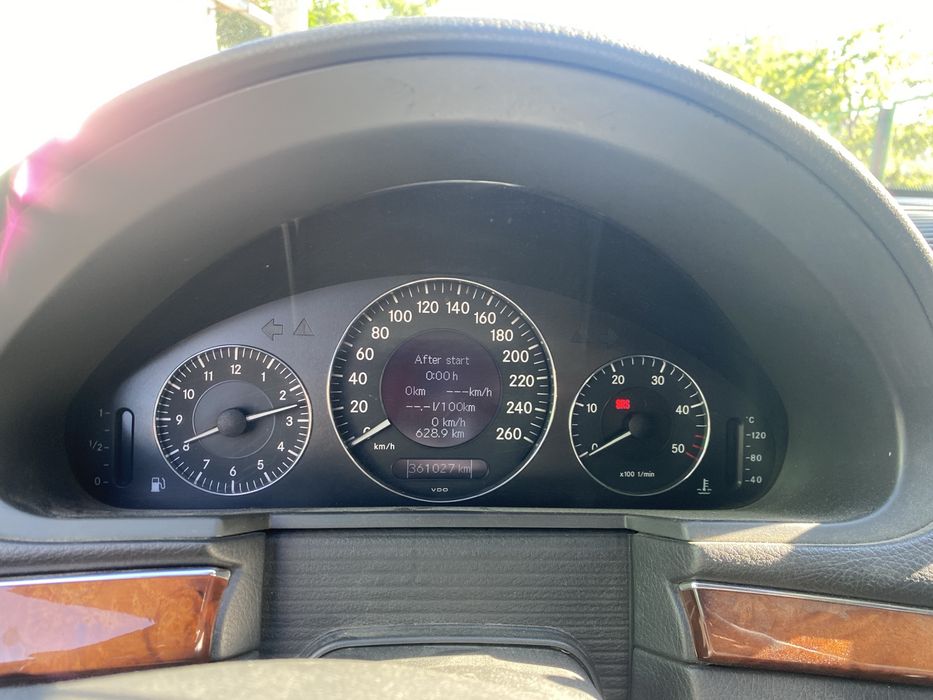 Мерседес Е-класс 211 2,2cdi на автомате!